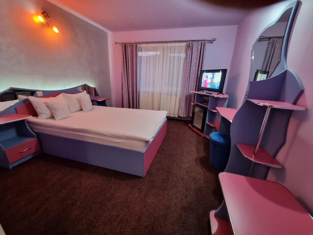 Hotel Yax Cîmpeni Pokój zdjęcie
