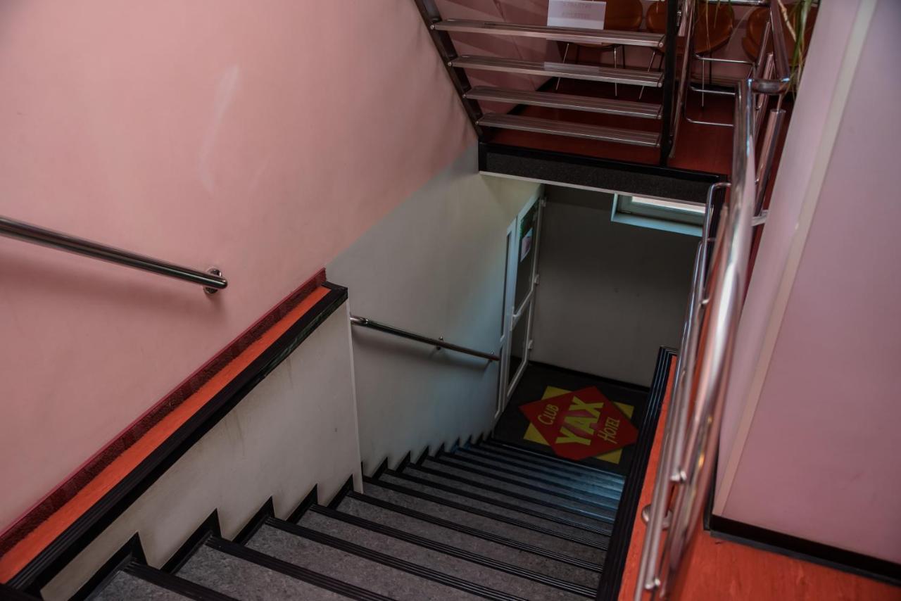 Hotel Yax Cîmpeni Zewnętrze zdjęcie