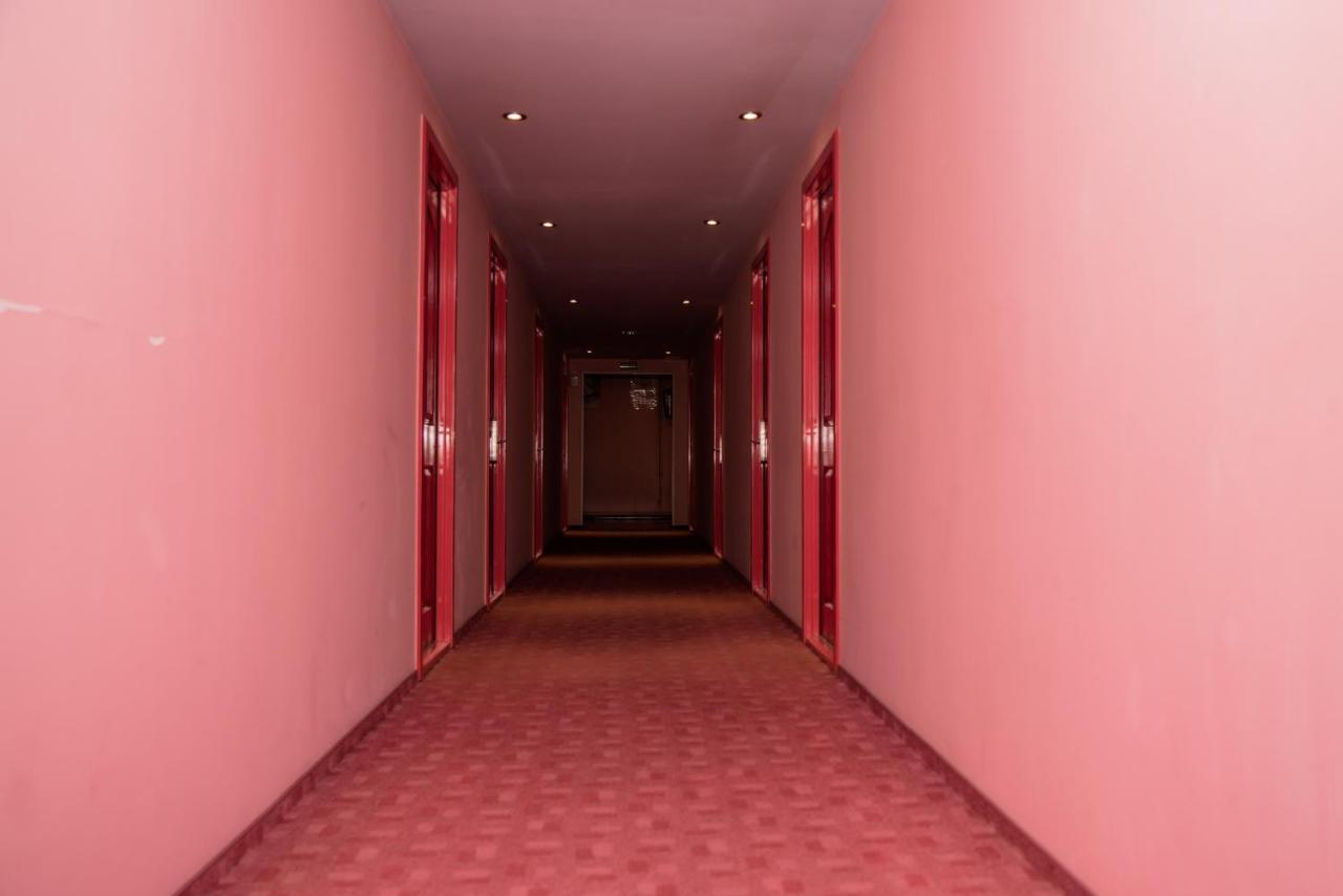 Hotel Yax Cîmpeni Zewnętrze zdjęcie