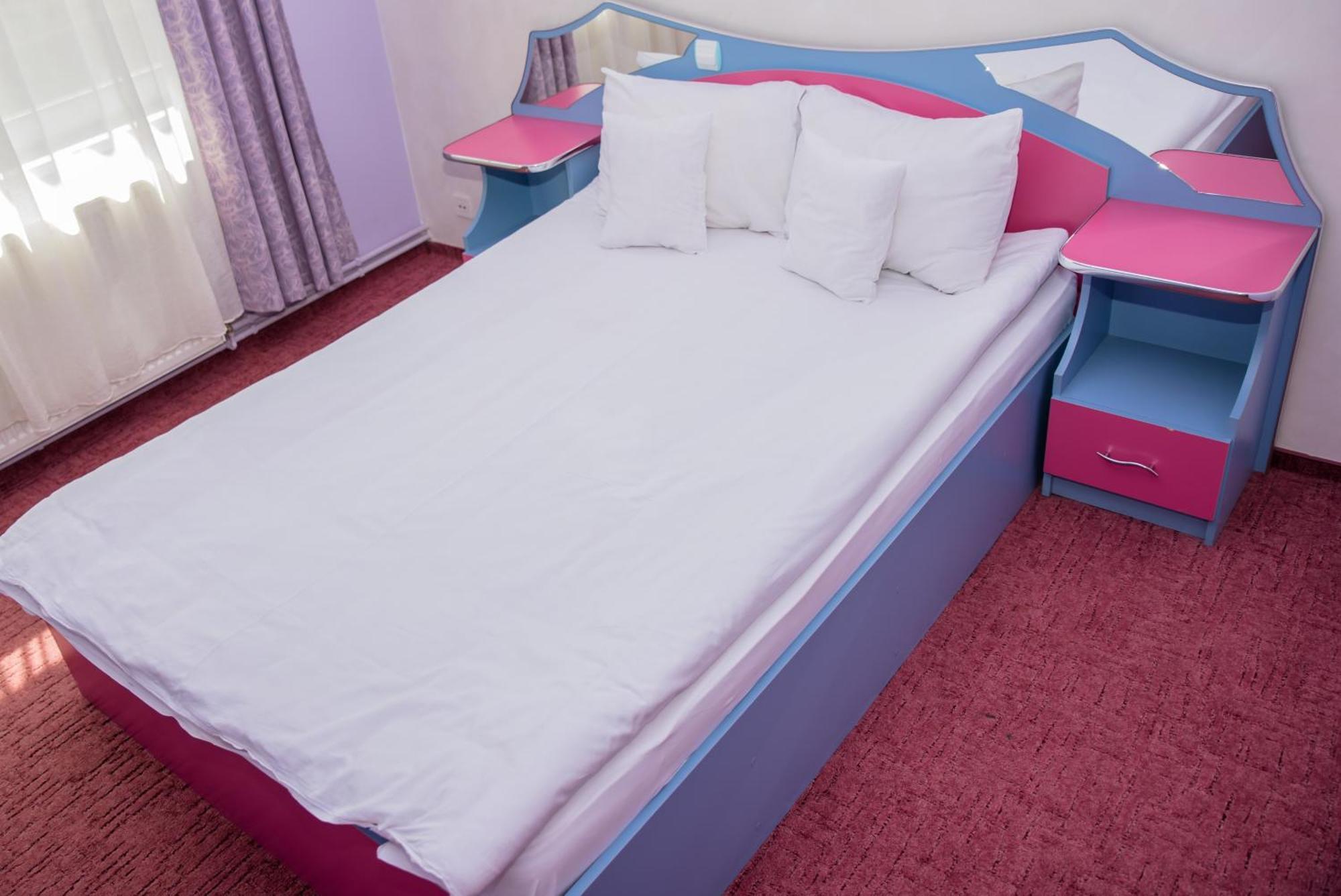 Hotel Yax Cîmpeni Pokój zdjęcie